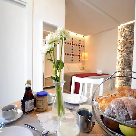 Frühstückspension Donna Marisa 4*